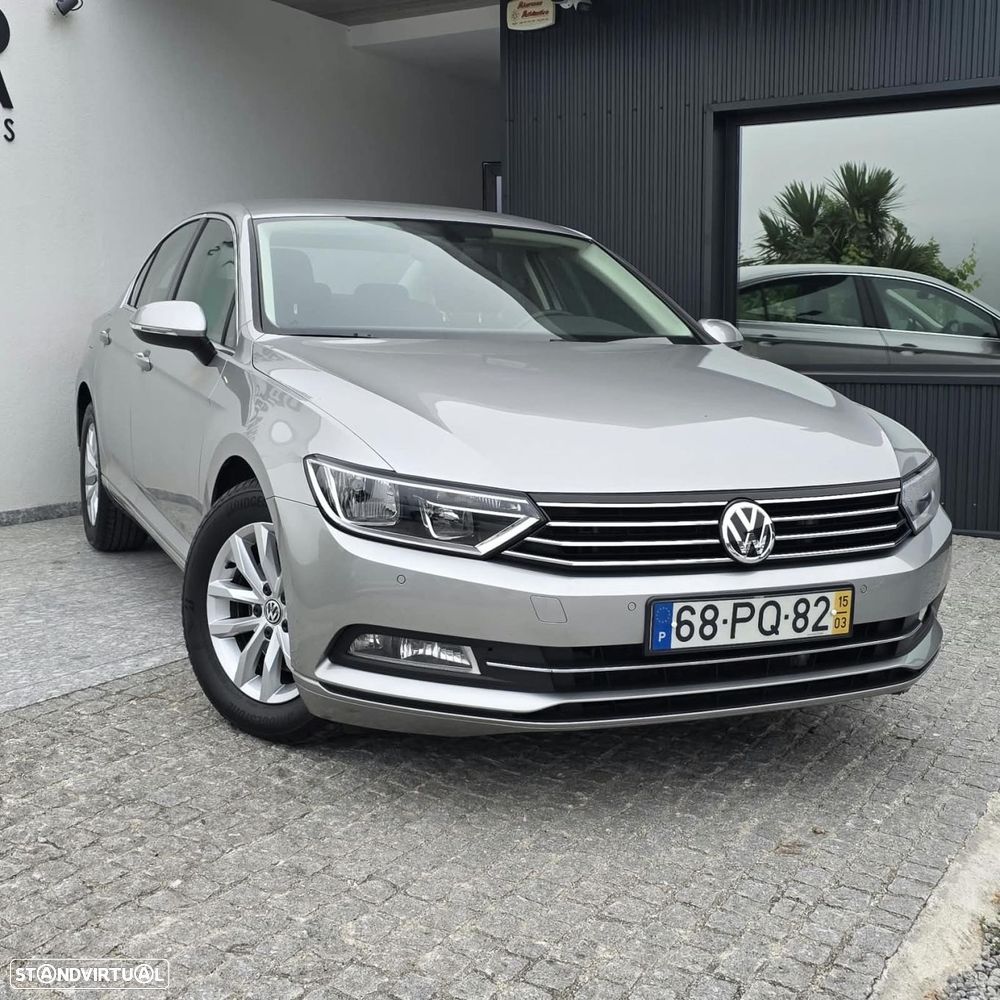 VW Passat 2.0 TDI Confortline - 16