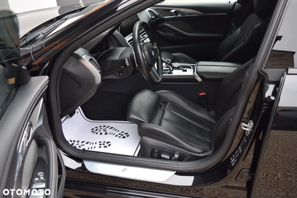 BMW Seria 8 840d xDrive mHEV - 19