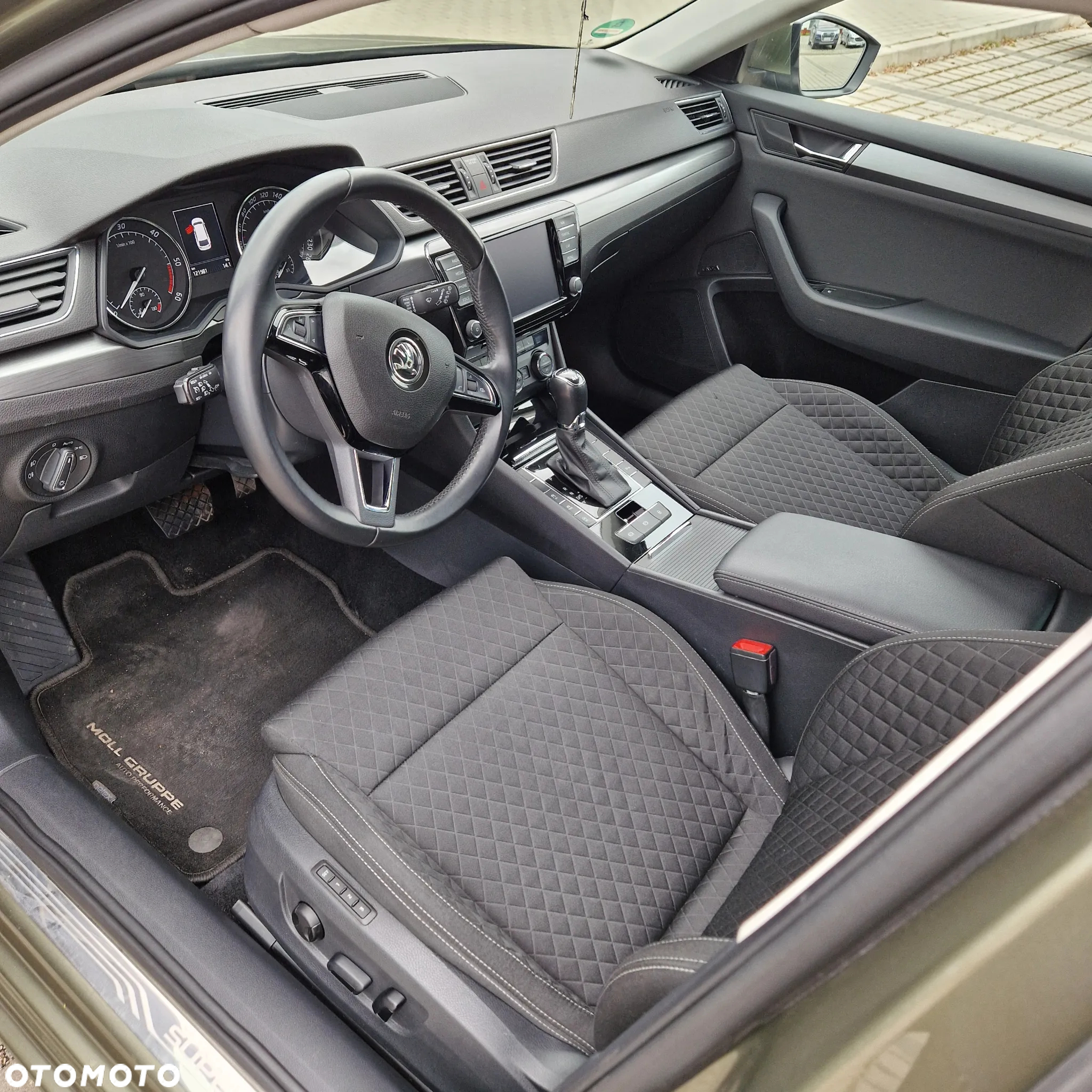 Skoda Superb Combi 2.0 TDI 4x4 DSG Ambition - 7