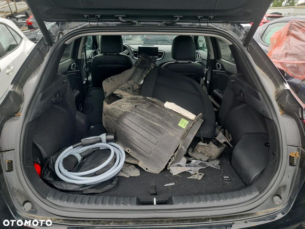 Kia XCeed 1.6 GDI PHEV L Business Line DCT - 6