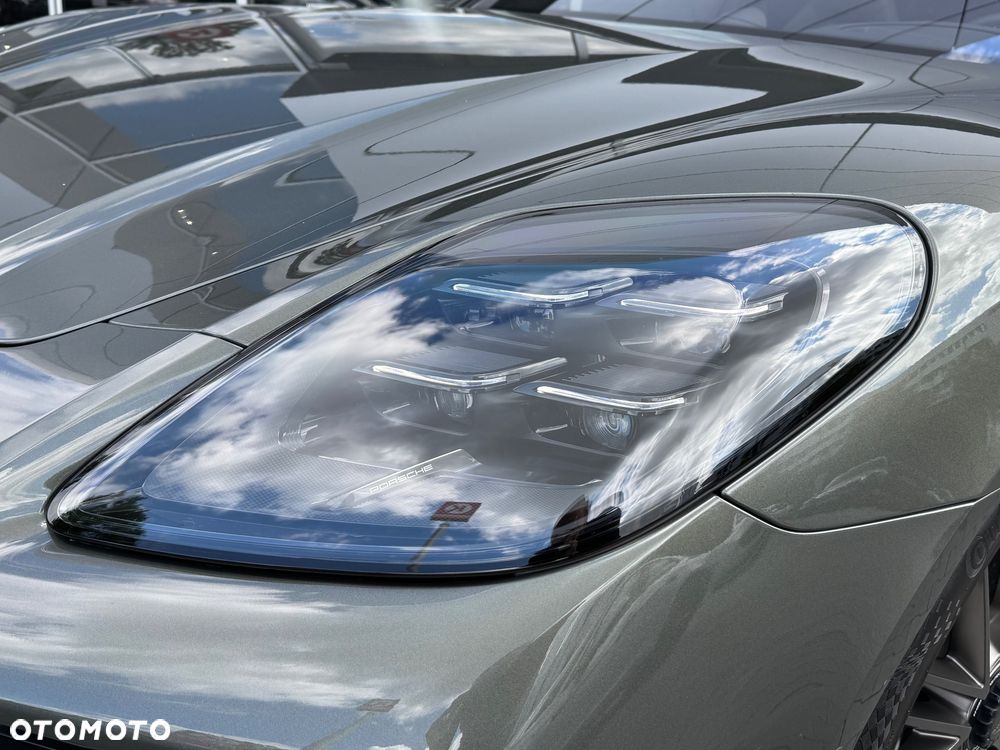 Porsche Panamera Turbo S E-Hybrid PHEV - 17