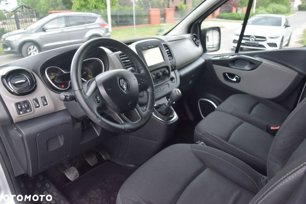 Renault Trafic - 23