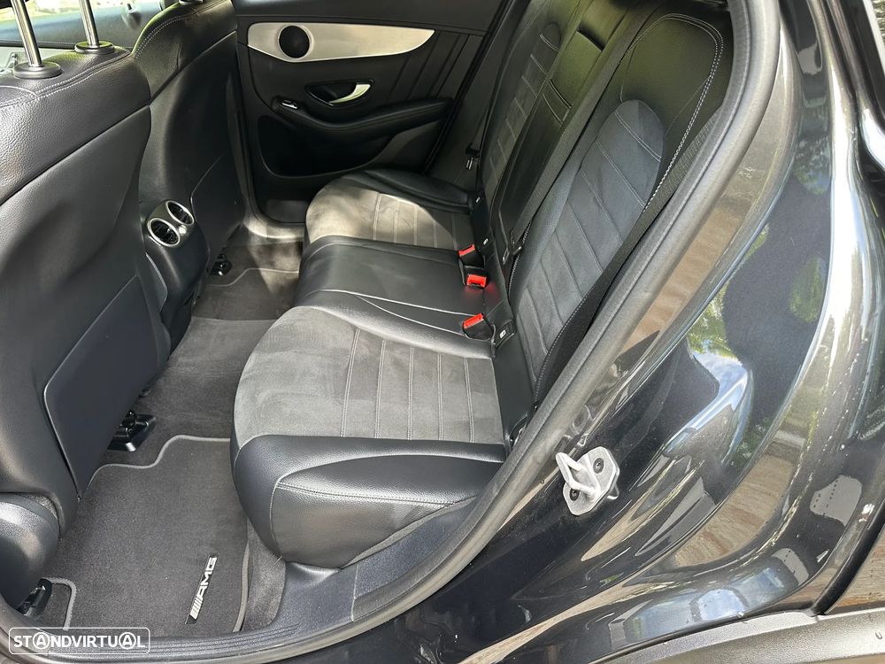Mercedes-Benz GLC 220 d Coupe 4Matic 9G-TRONIC AMG Line - 23