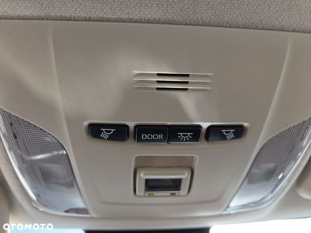 Toyota Corolla - 25