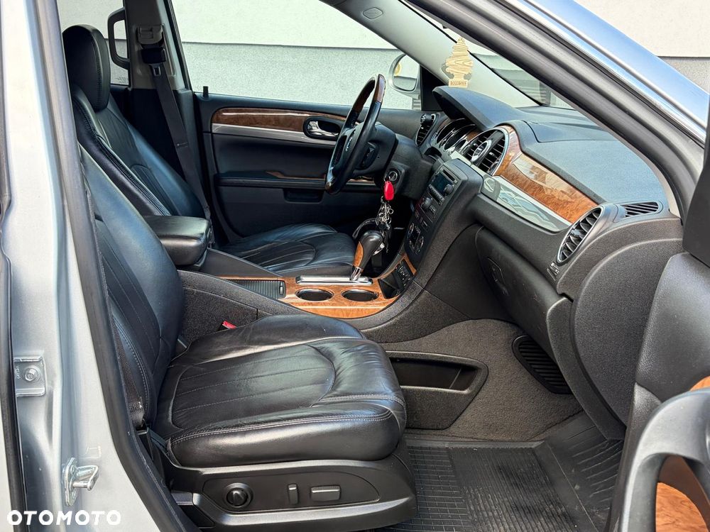 Buick Enclave - 7