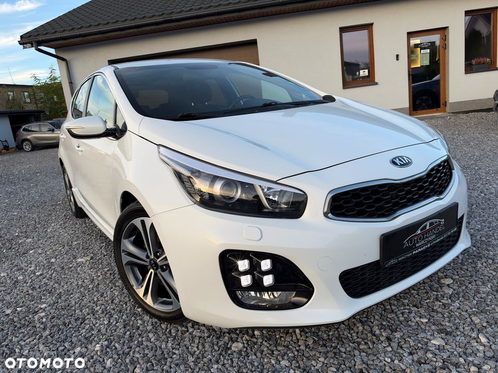 Kia Ceed 1.6 CRDi GT Line - 2