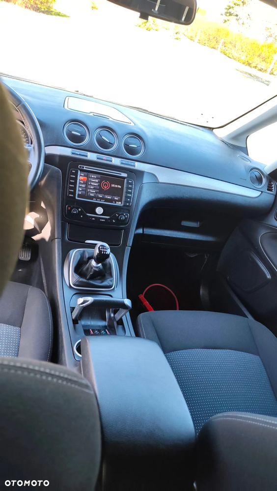 Ford Galaxy 2.0 TDCi Ghia - 17