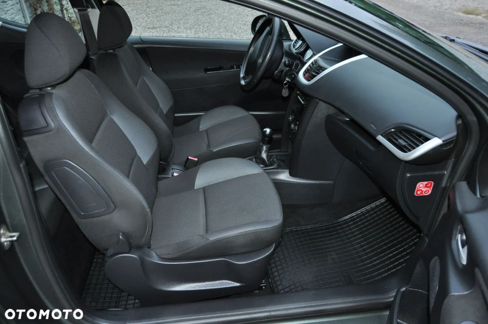 Peugeot 207 1.4 Presence - 8