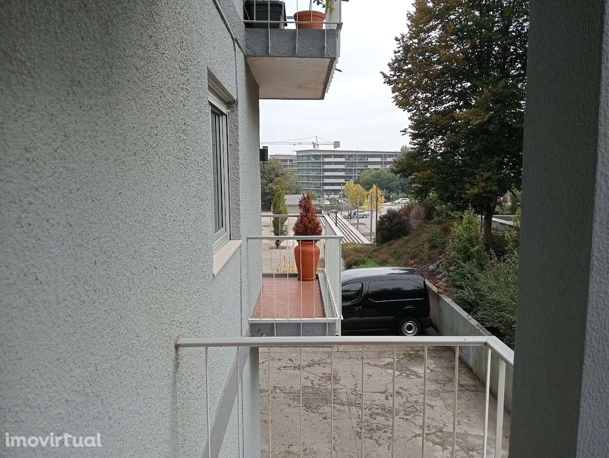 Fantástico Andar Moradia T3+1 em Oliveira do Douro, junto ao Parque da - Grande imagem: 5/60