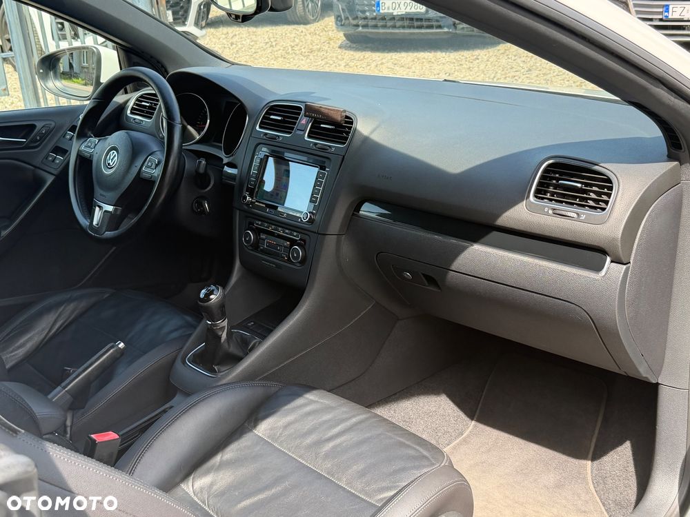 Volkswagen Golf 1.6 TDI DPF Highline - 36