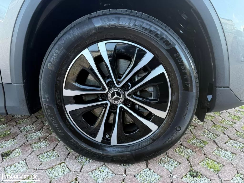 Mercedes-Benz GLA 180 d Progressive - 14
