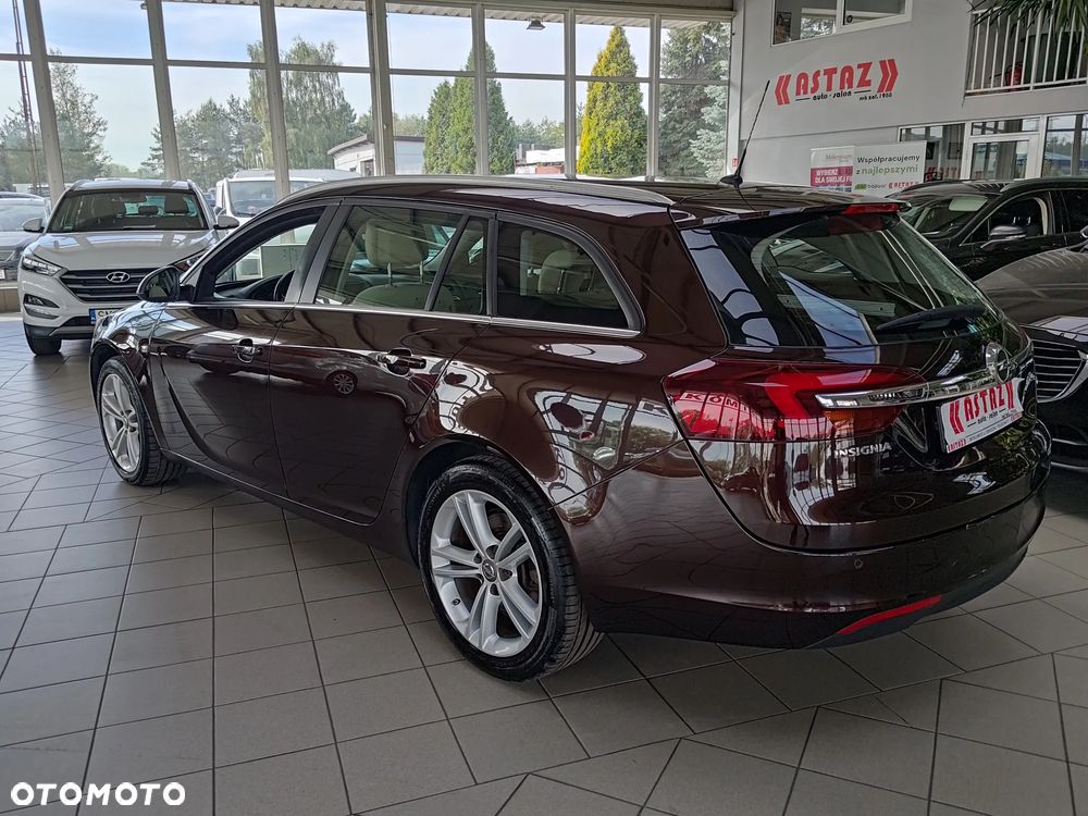 Opel Insignia 1.6 T Cosmo S&S - 4