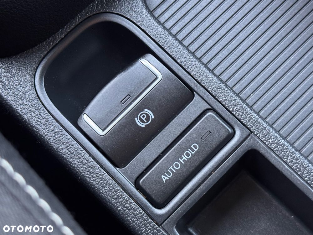 Volkswagen Tiguan 2.0 TDI DPF BlueMotion Technology Cup Sport & Style - 23