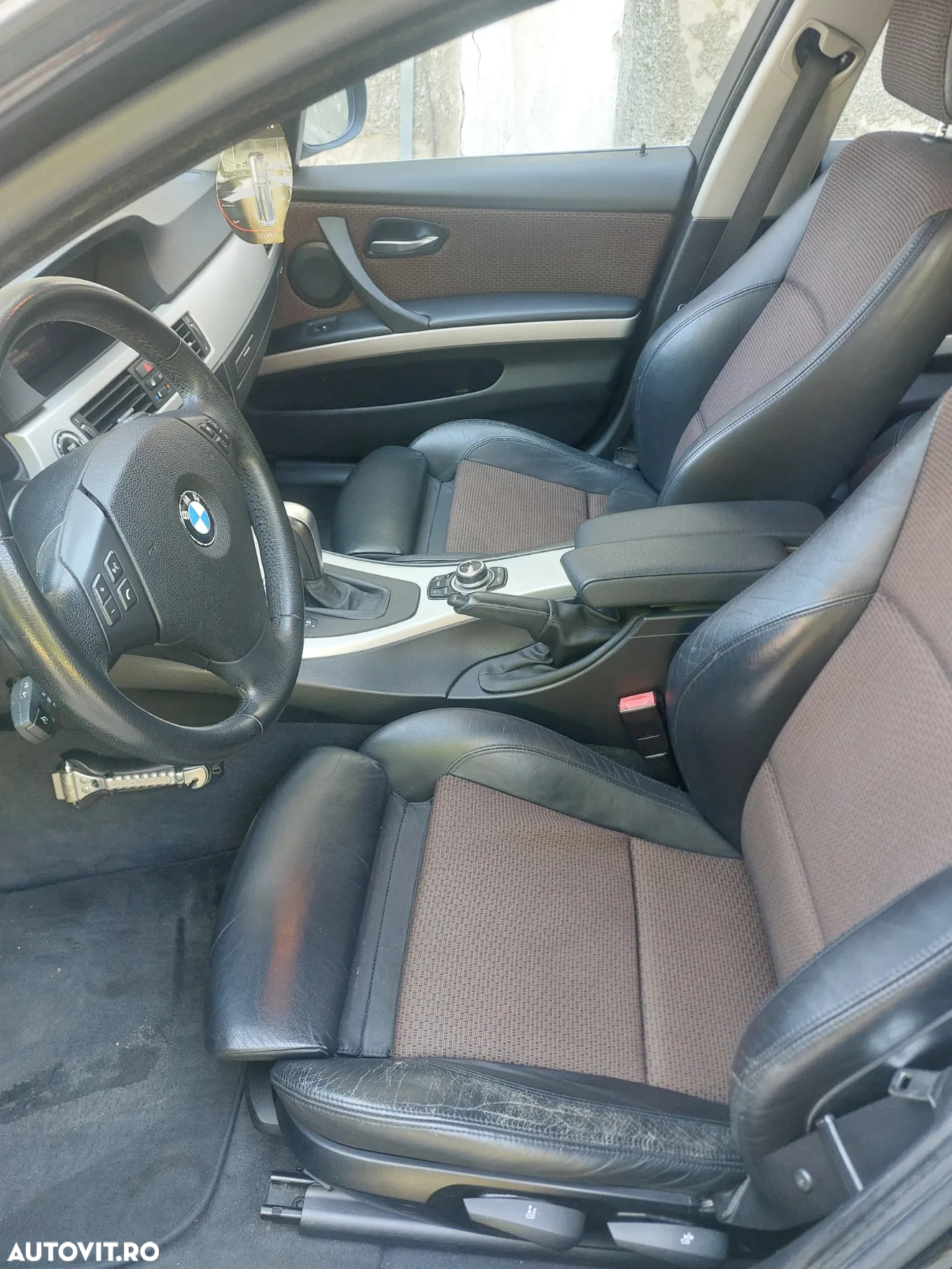 BMW Seria 3 318d DPF Touring Aut. - 6