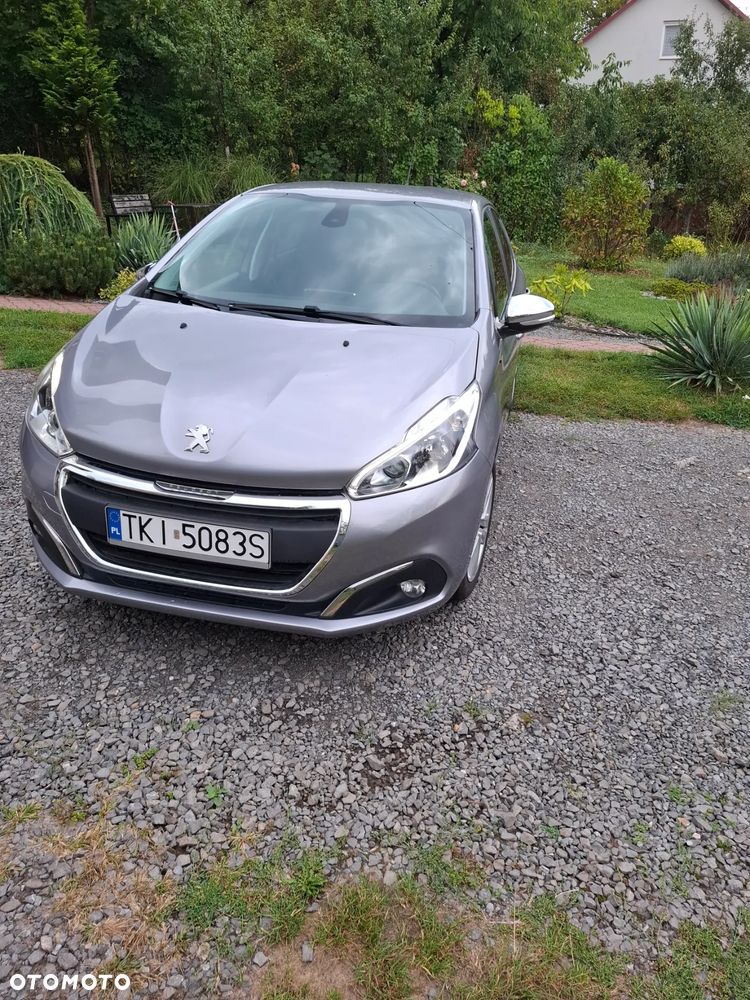 Peugeot 208 - 2