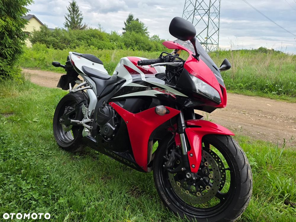 Honda CBR - 1