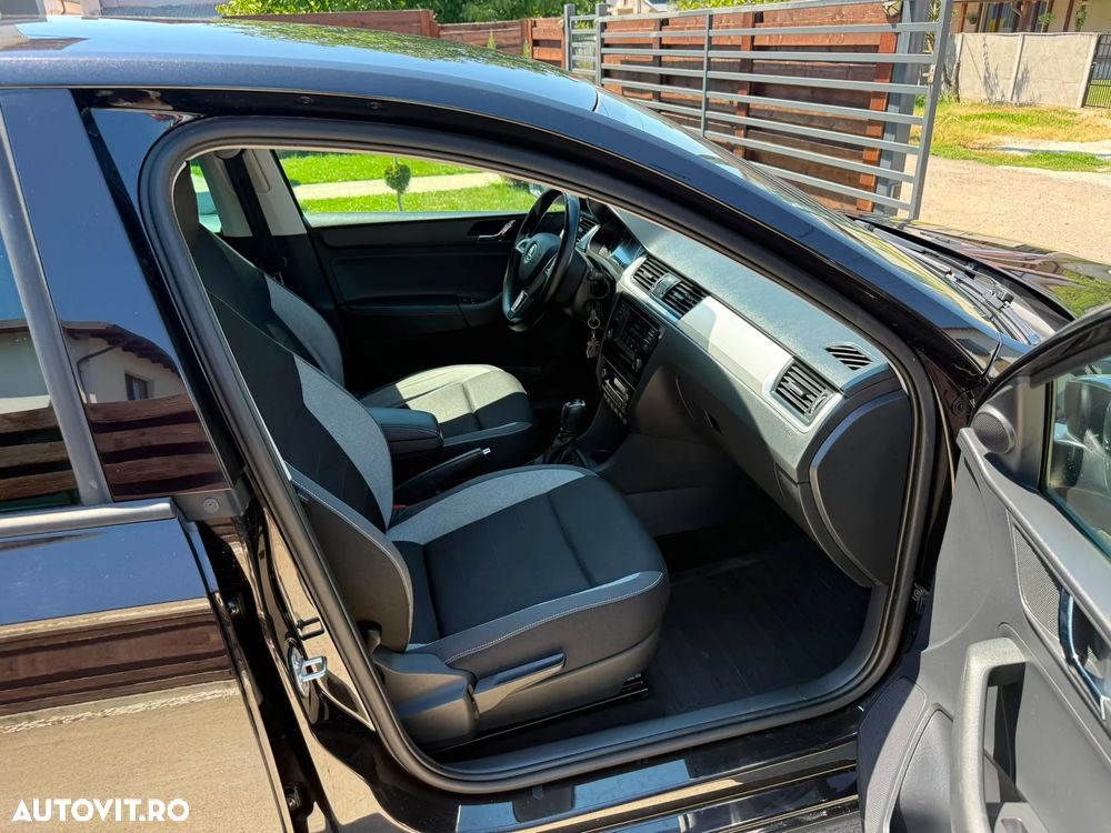 Skoda RAPID 1.4 TSI DSG Style - 11