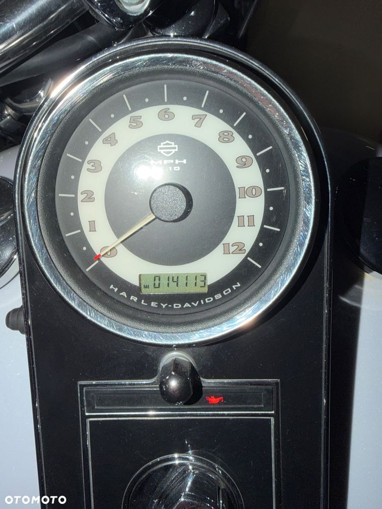 Harley-Davidson Softail Deluxe - 13