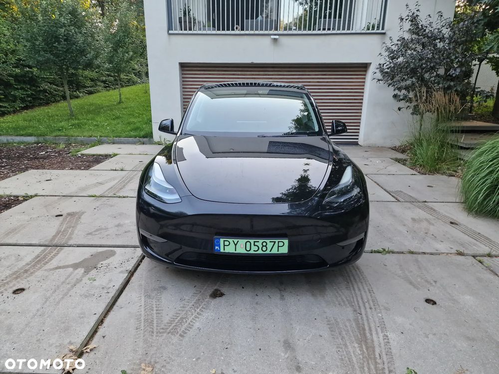 Tesla Model Y Performance AWD - 4
