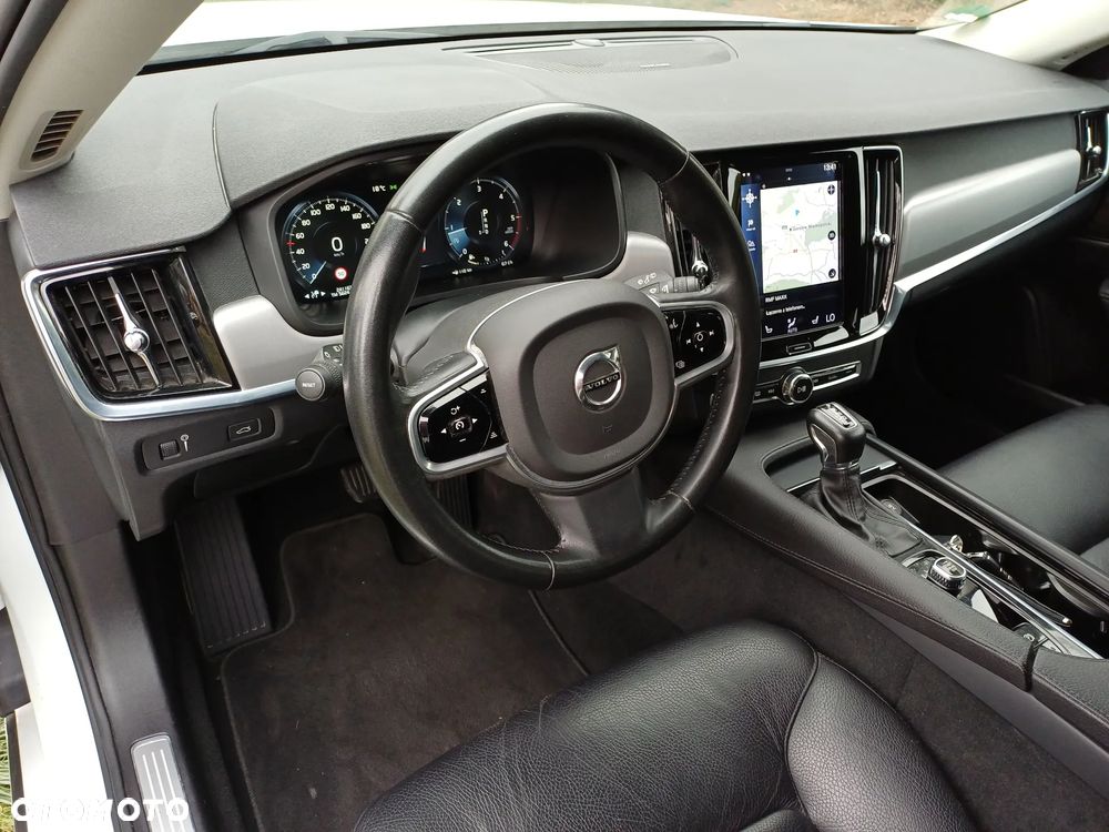 Volvo V90 D5 AWD Geartronic Momentum Pro - 15