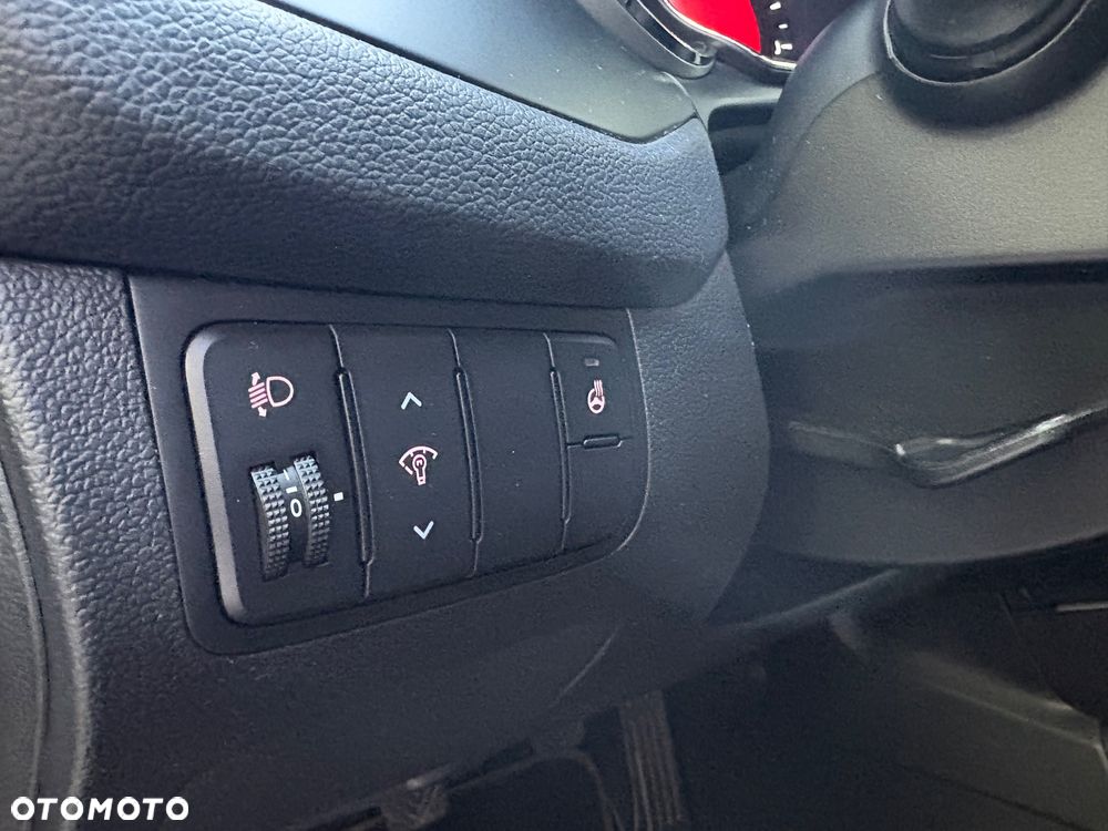Kia Ceed 1.6 GDI L Business Line - 25