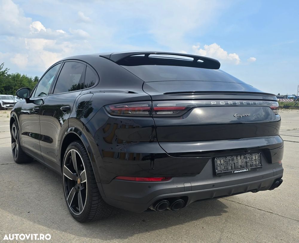 Porsche Cayenne Coupe - 12