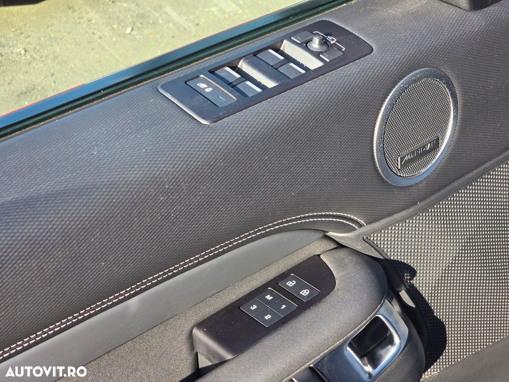 Land Rover Discovery - 30