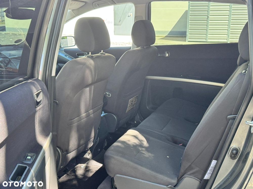 Toyota Corolla Verso 1.6 Terra 7os - 16