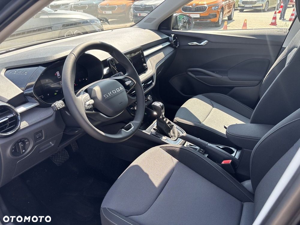 Skoda Fabia 1.0 TSI Drive DSG - 9