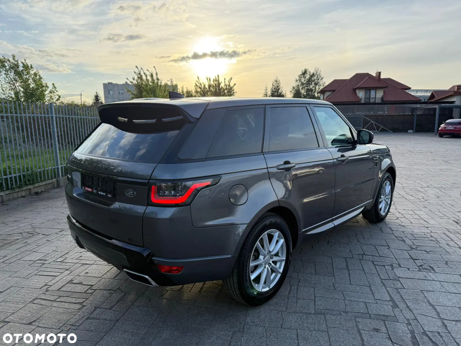 Land Rover Range Rover Sport - 3