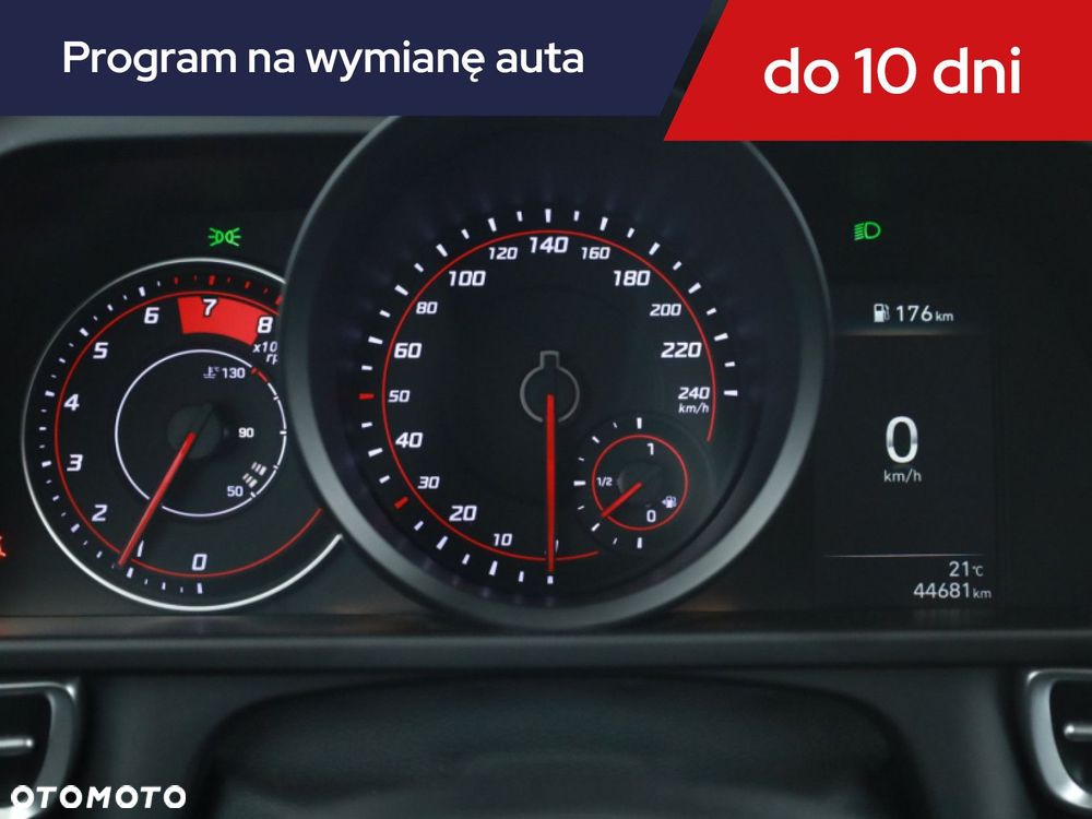 Hyundai Elantra - 10