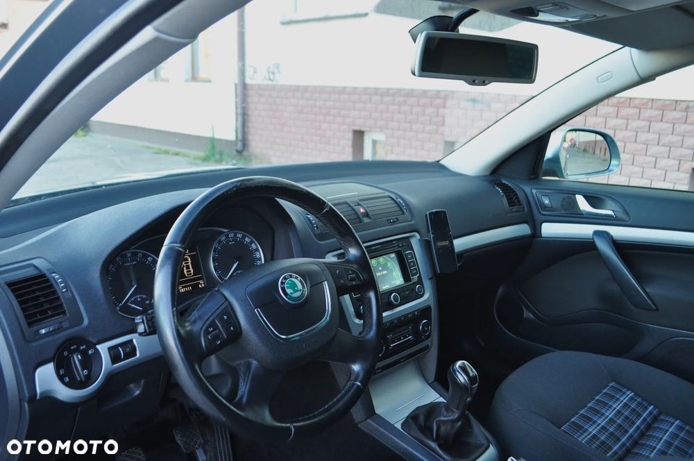 Skoda Octavia 1.6 TDI Edition - 14