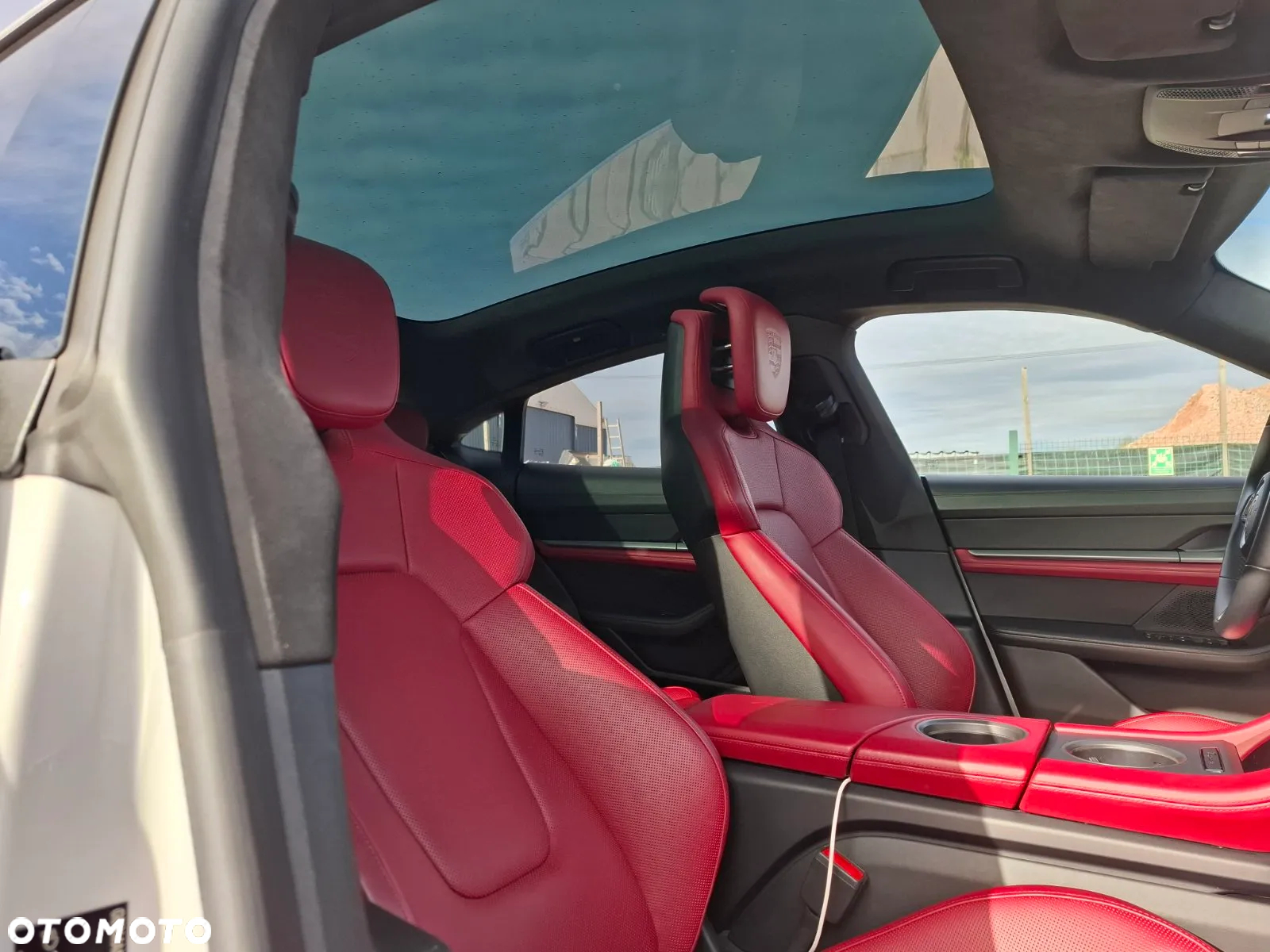 Porsche Taycan GTS - 4