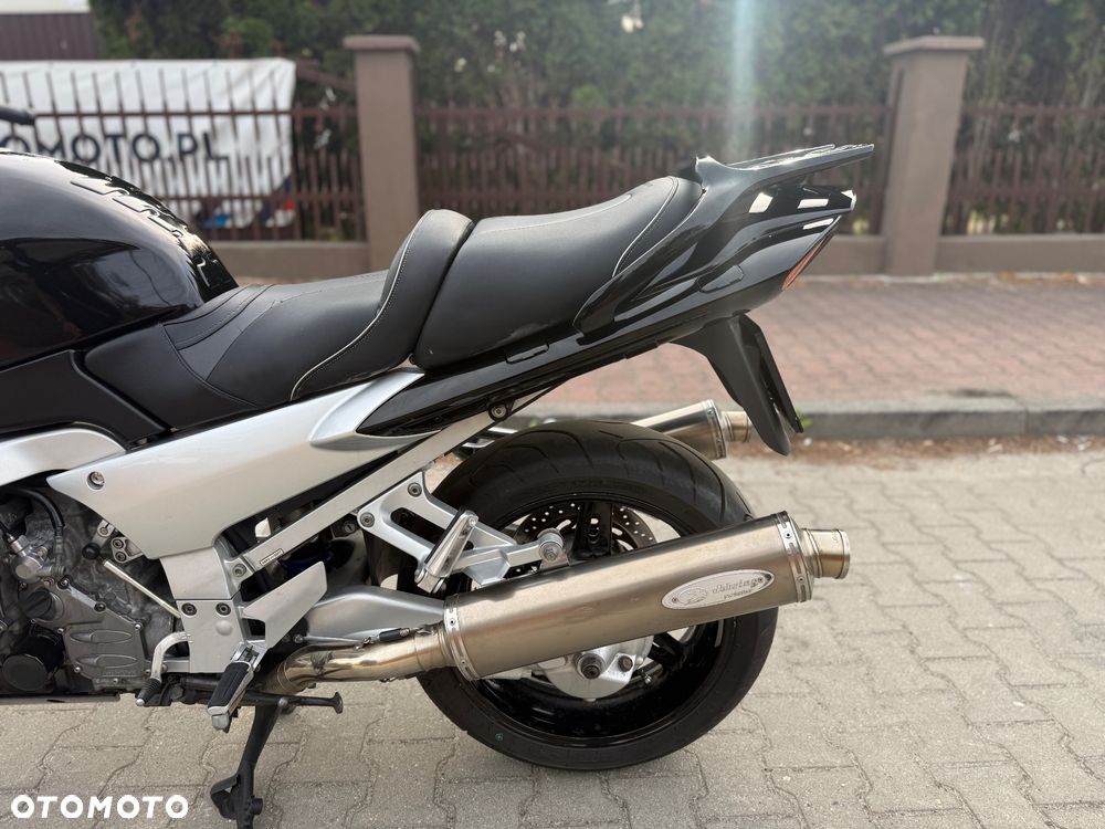 Yamaha FJR - 24