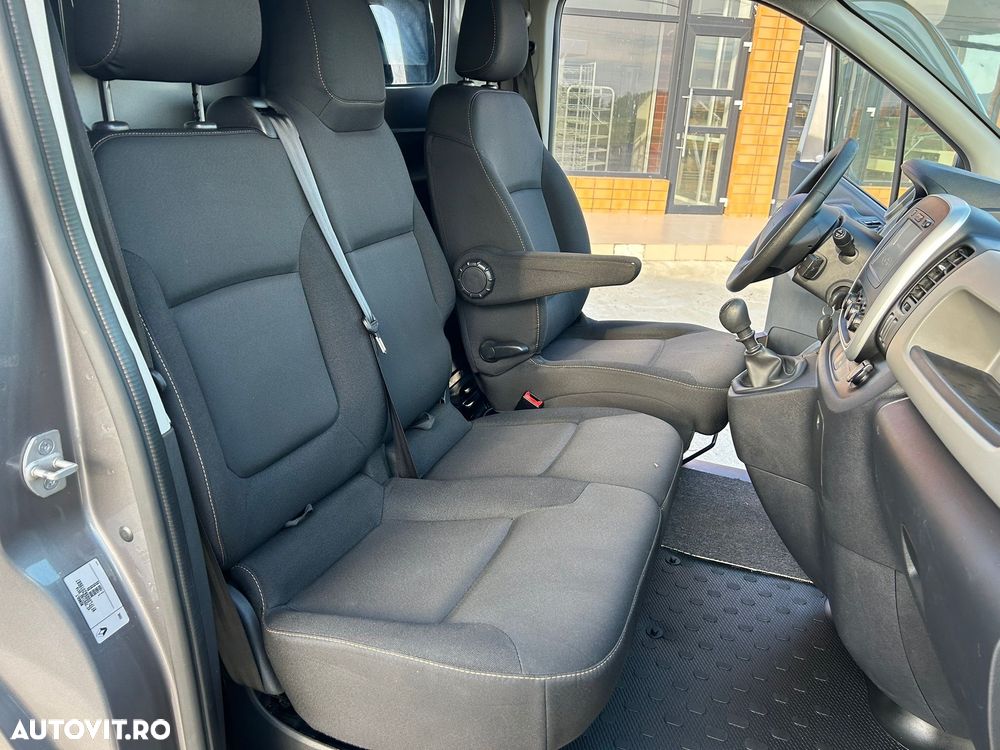 Renault Trafic 1.6 dCi 120 Grand Combi Authentique - 10