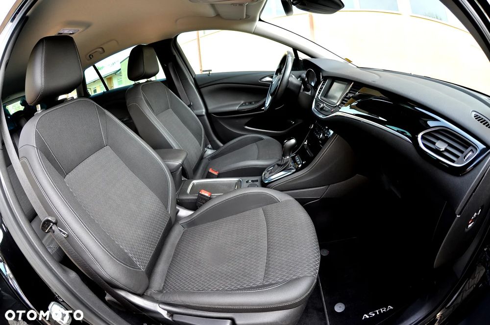 Opel Astra 1.4 T Dynamic S&S - 31