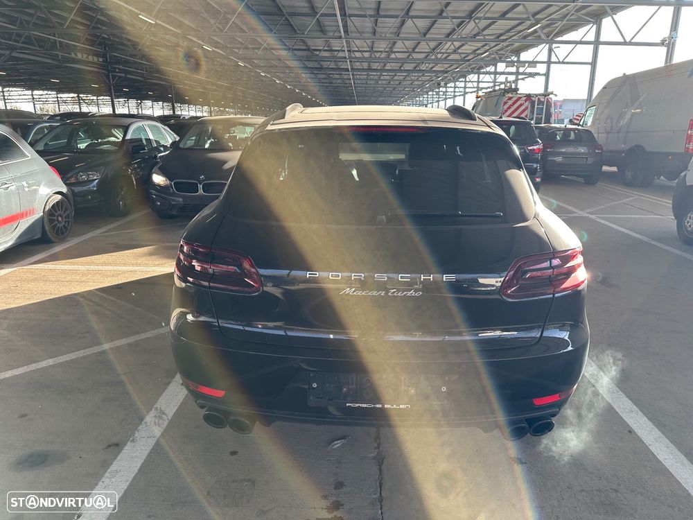 Porsche Macan Turbo - 10