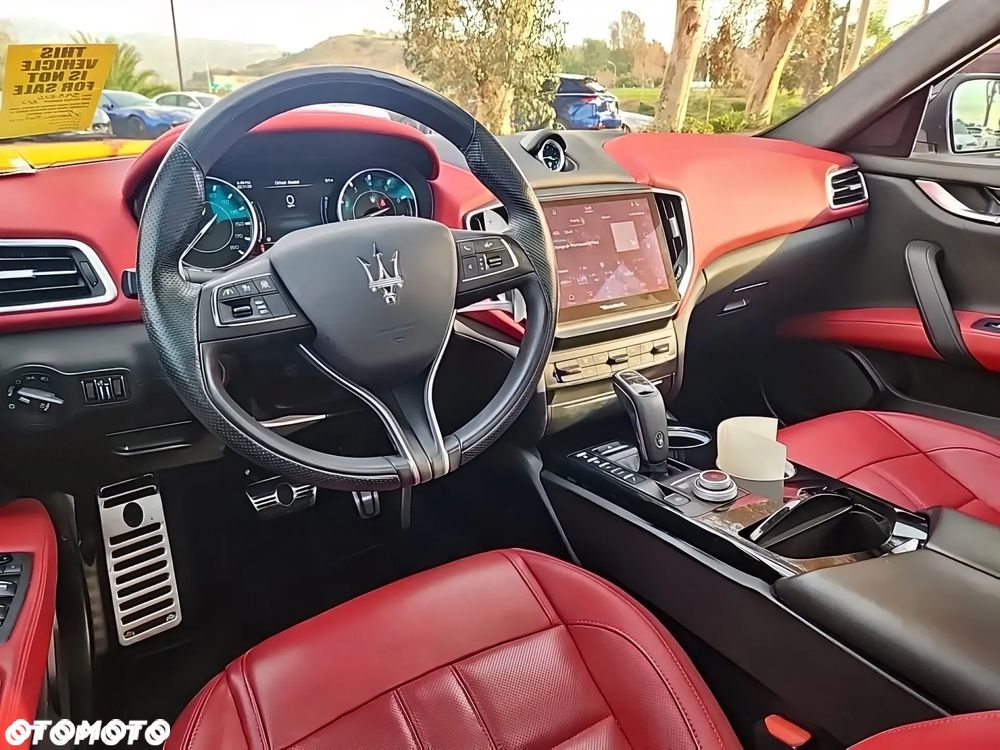Maserati Ghibli Modena - 10