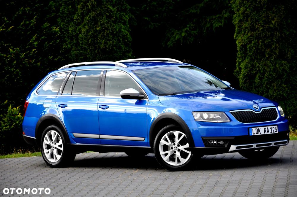Skoda Octavia Combi 2.0 TDI 4x4 Scout - 8