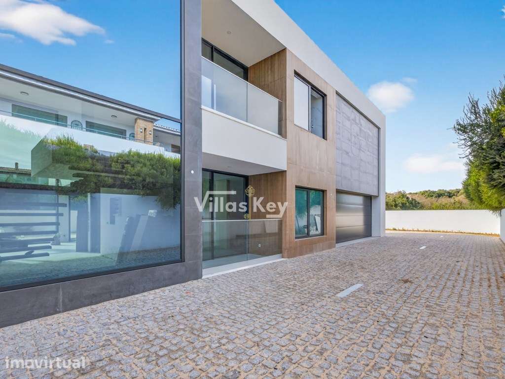 Para venda, moradia ao lado da Praia Porto de Mos, com piscina e ja... - Grande imagem: 3/37