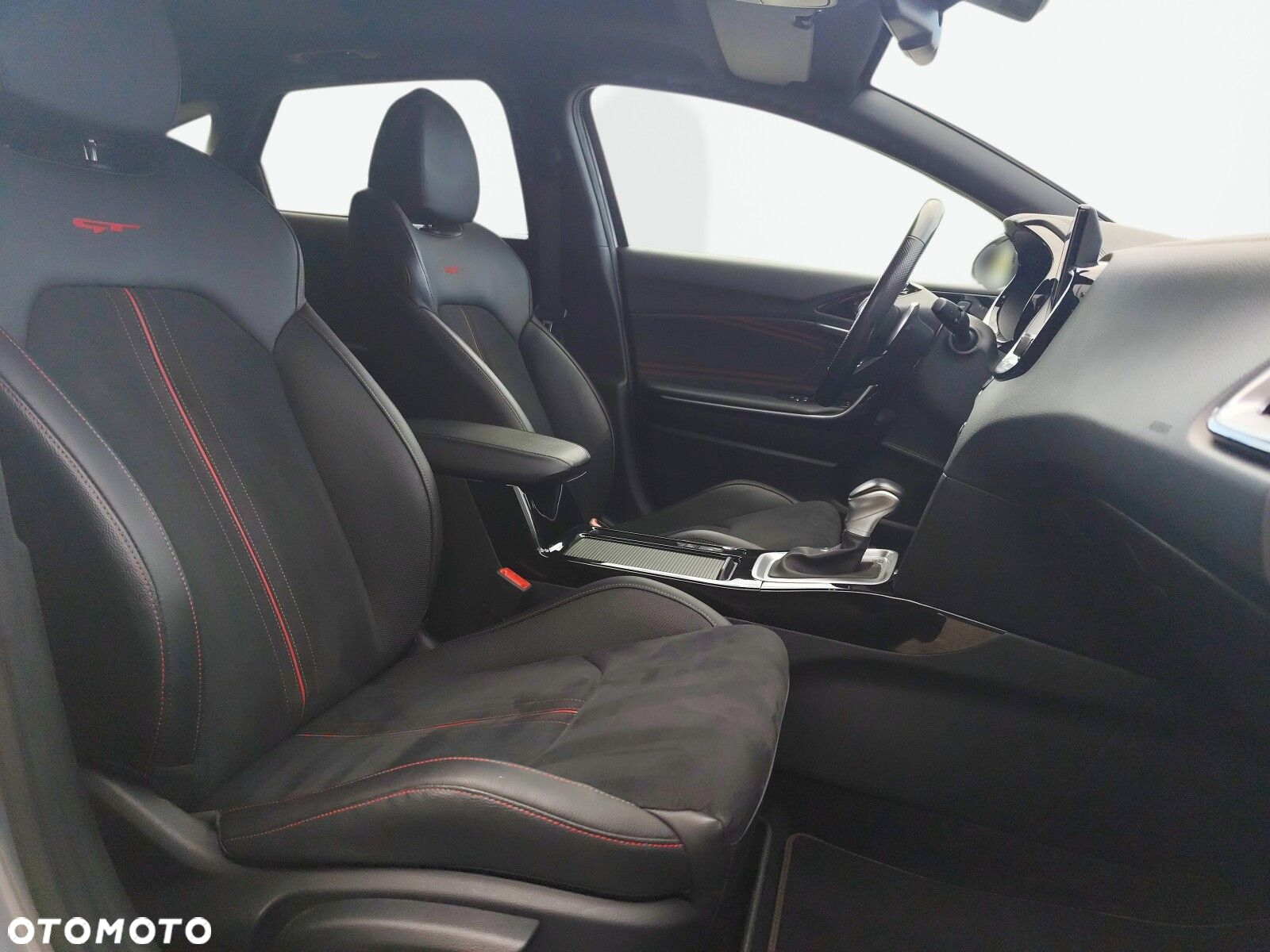 Kia ProCeed - 24
