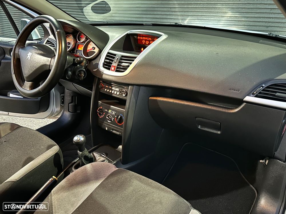 Peugeot 207 1.4 HDi Premium - 6