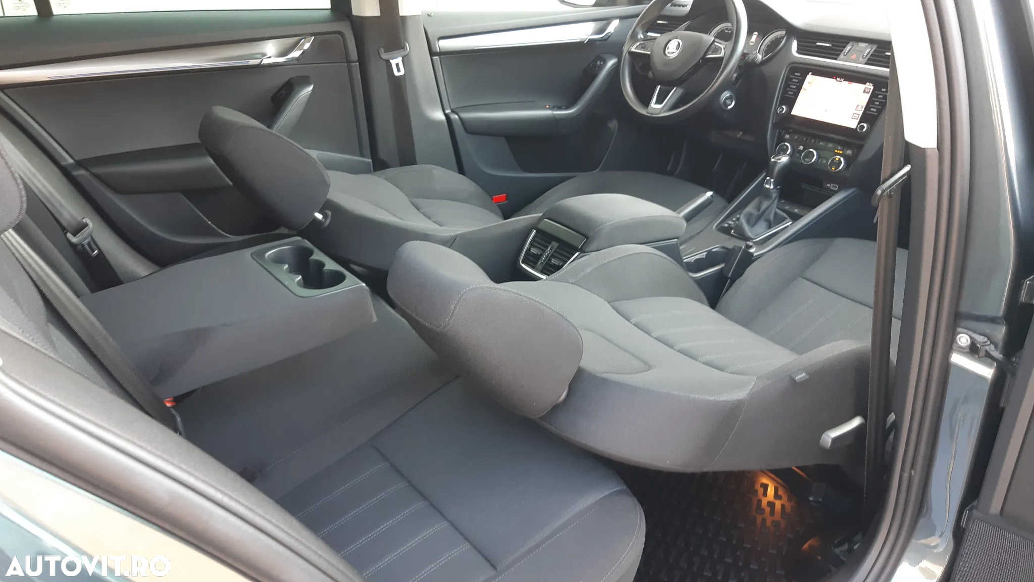 Skoda Octavia 2.0 TDI (Green tec) DSG Style - 26