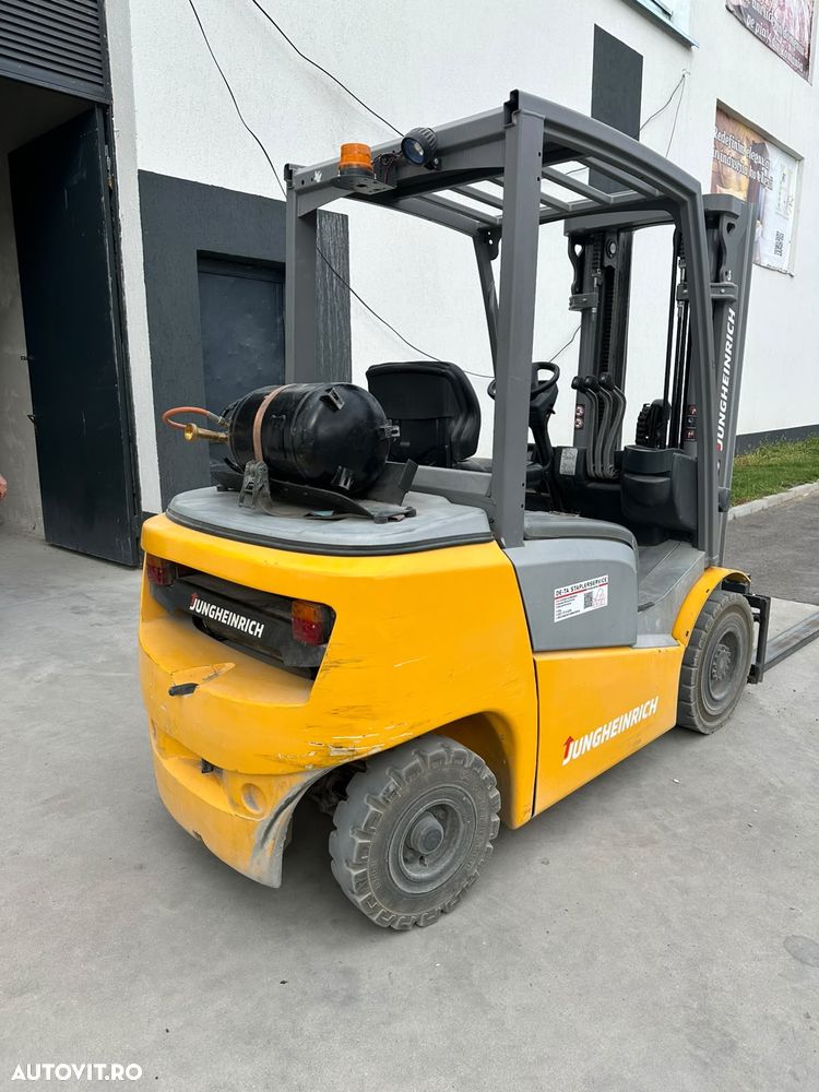 Jungheinrich TFG425 - 2