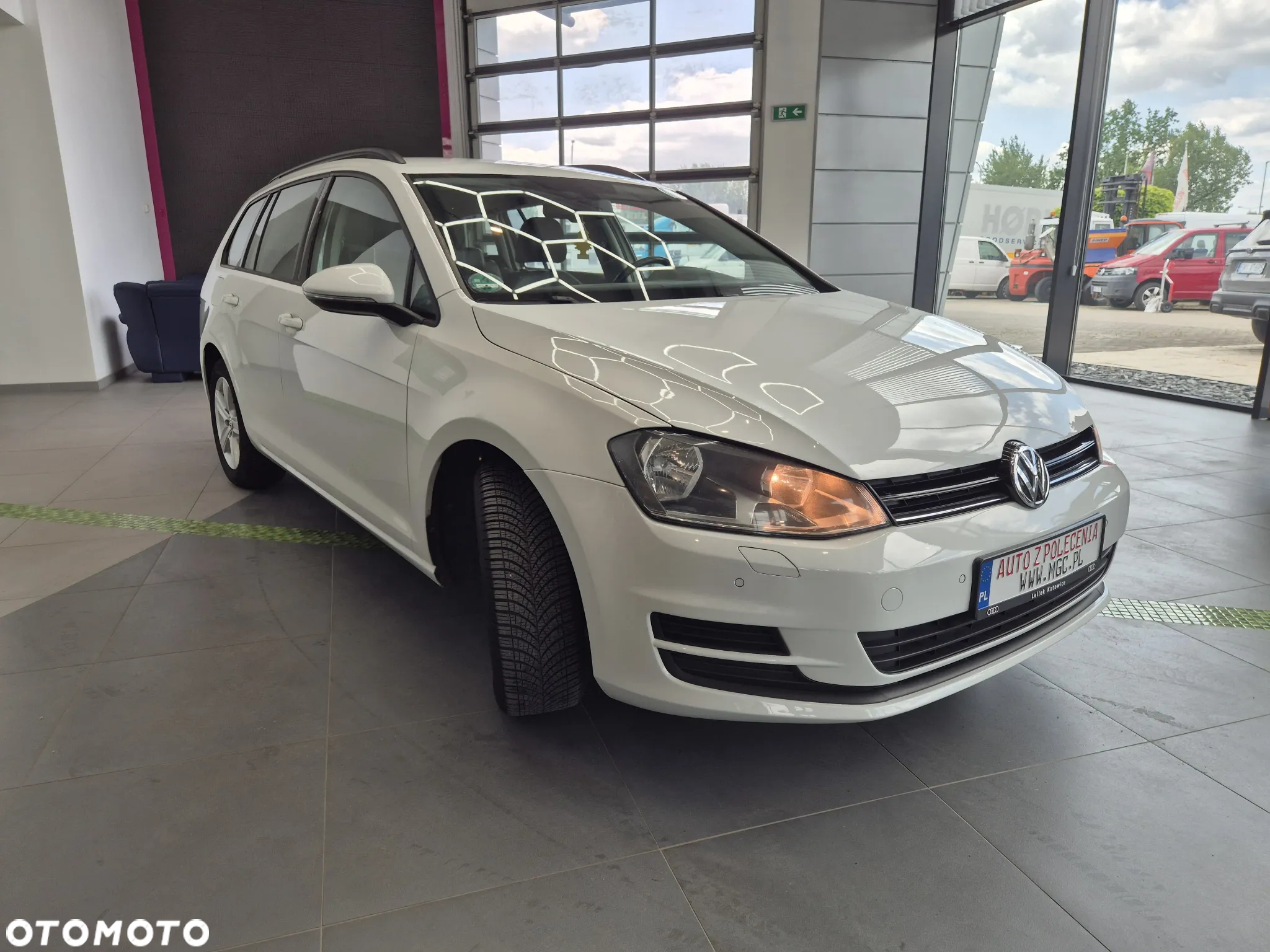 Volkswagen Golf 1.6 BlueTDI Comfortline - 4
