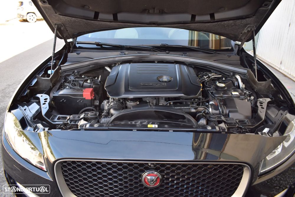 Jaguar F-Pace 2.0 i4D R-Sport - 57