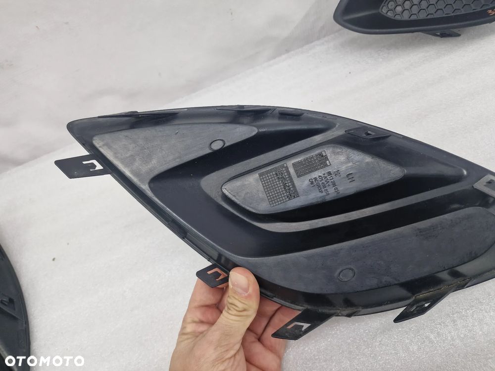 OPEL CORSA D LIFT 11- LEWA KRATKA BOCZNA ZDERZAKA PRZEDNIEGO PRZÓD , OPCJA BEZ HALOGENU , NR 13286034 , NR AUKCJI B/35 - 10