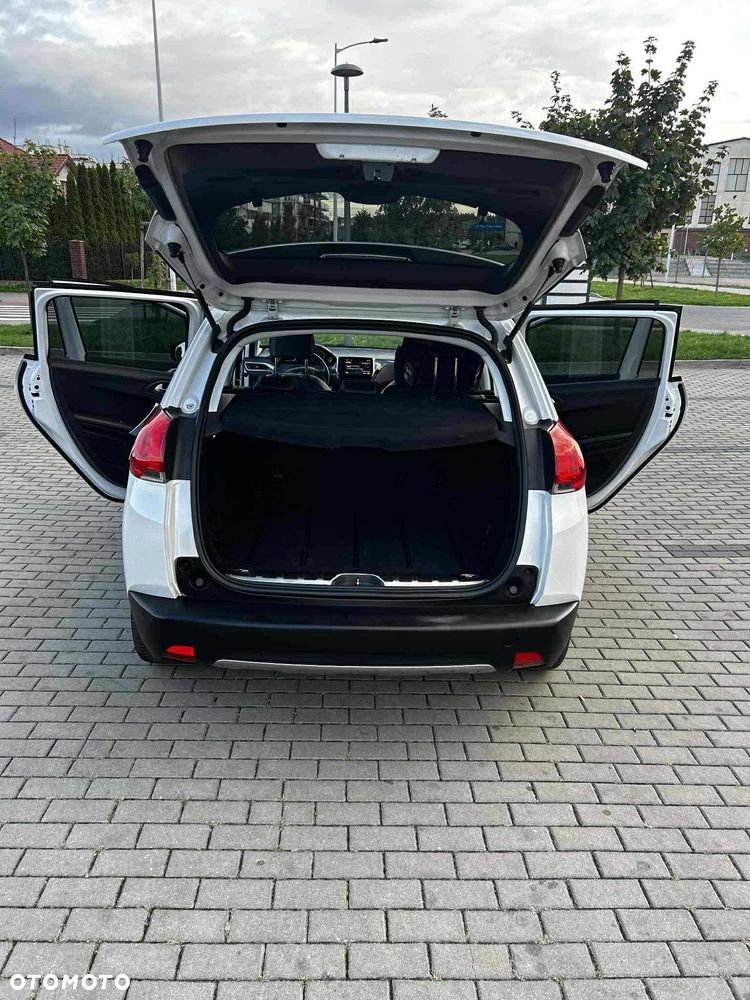 Peugeot 2008 1.6 e-HDi Allure S&S - 24