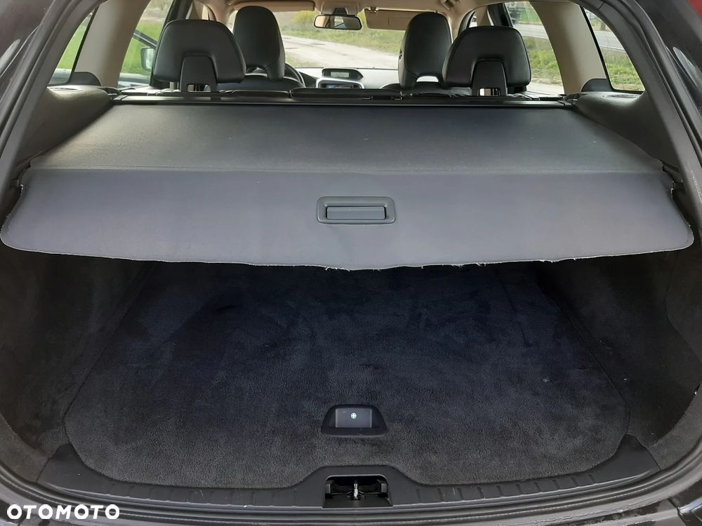 Volvo XC 60 D5 AWD Momentum - 18