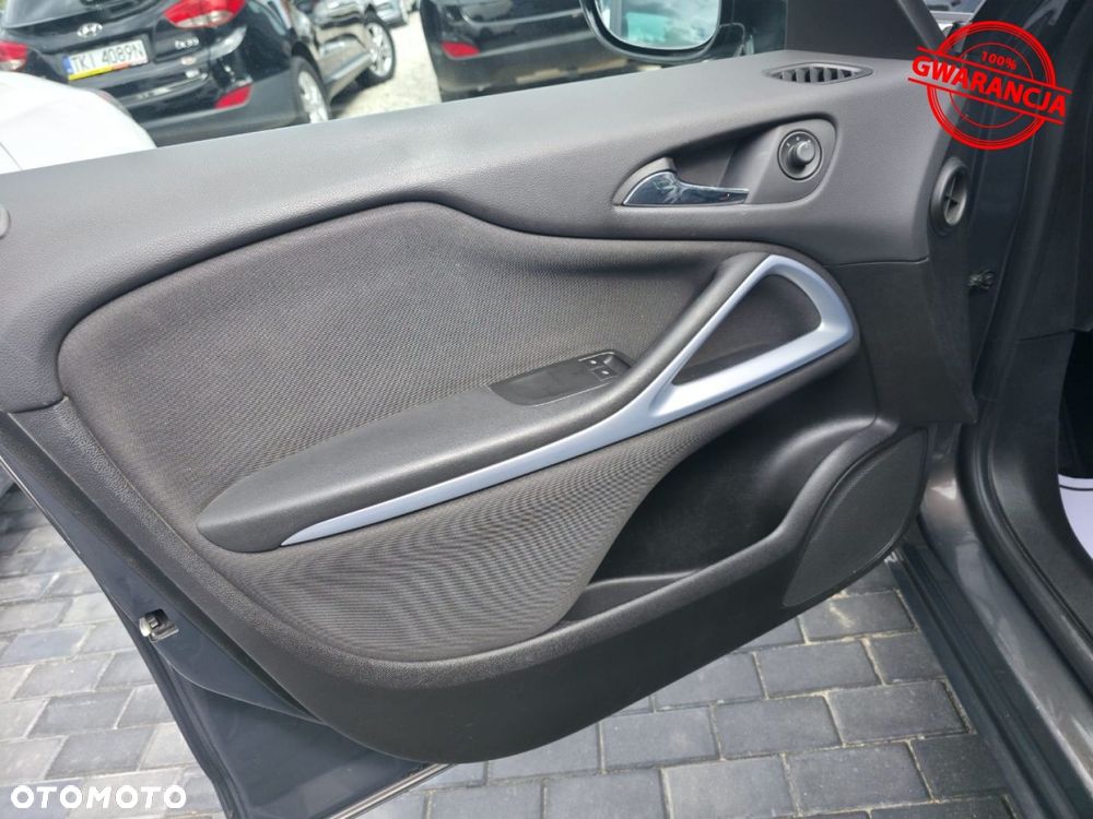 Opel Zafira - 36